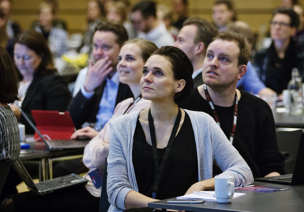 Sådan overtaler du din chef til at lade dig tage på konference